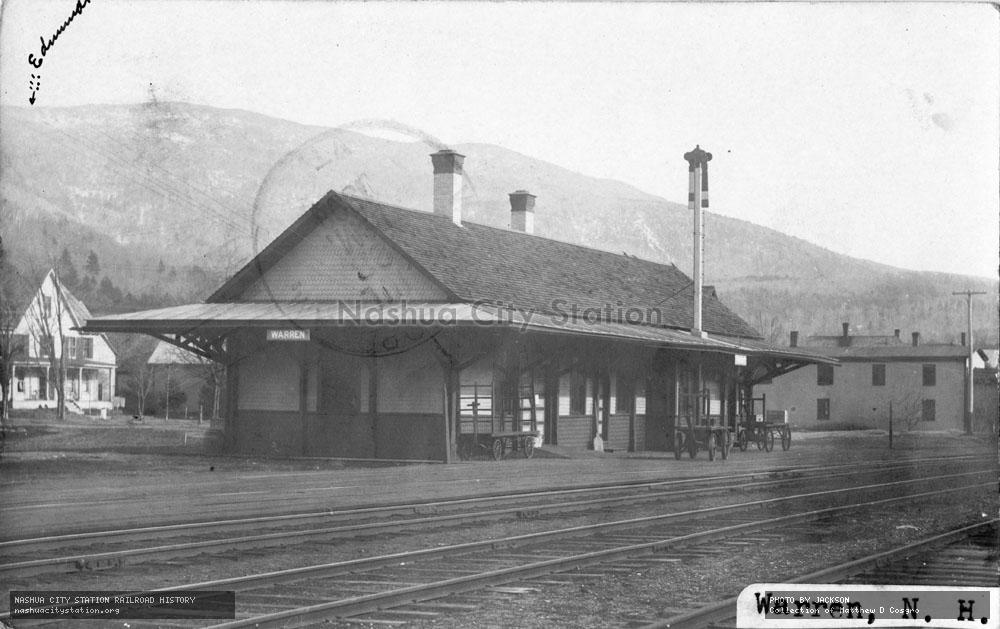 Postcard: Railroad Station, Warren, New Hampshire